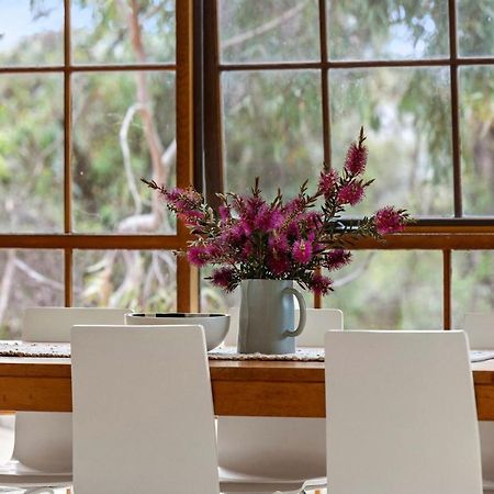 Villa Yirrip House Nestled On The Edge Of National Park Aireys Inlet Exterior foto