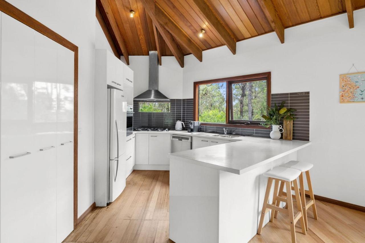 Villa Yirrip House Nestled On The Edge Of National Park Aireys Inlet Exterior foto