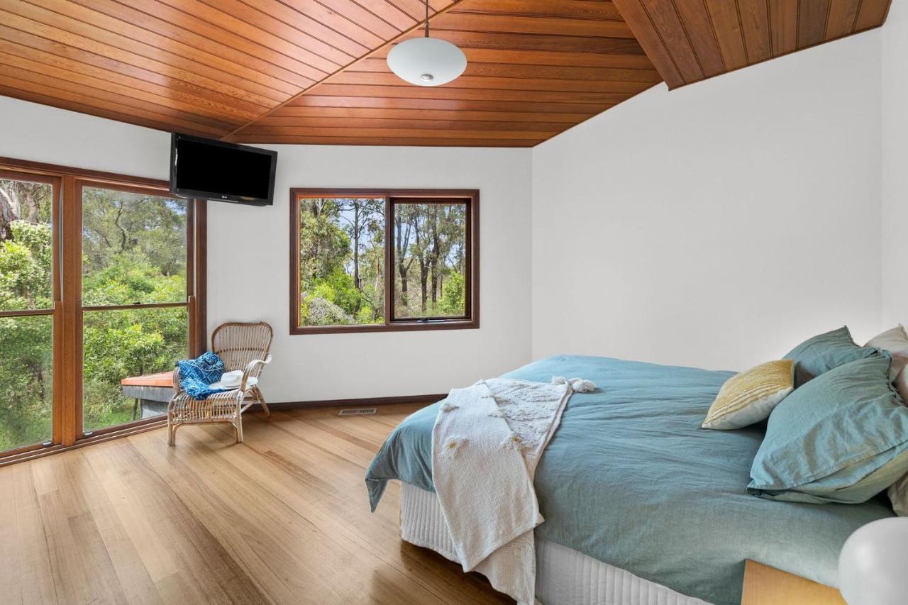 Villa Yirrip House Nestled On The Edge Of National Park Aireys Inlet Exterior foto